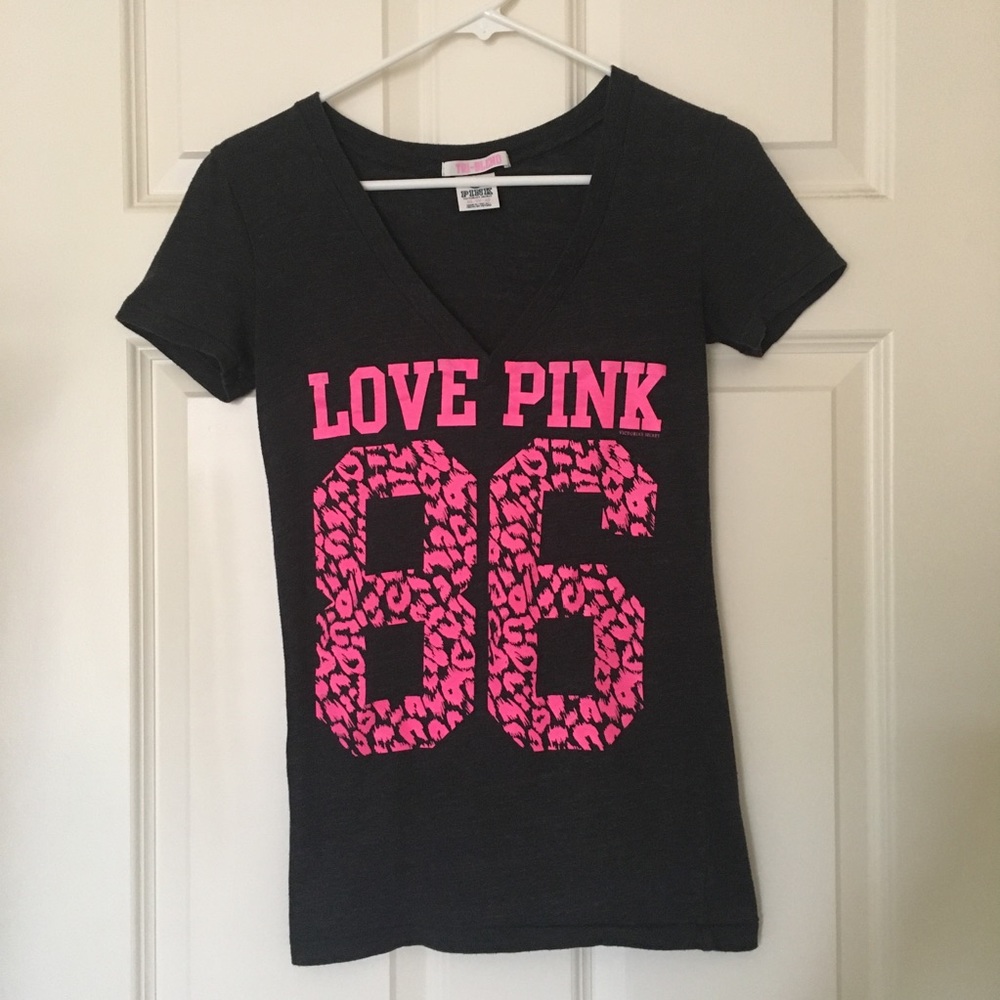 VS Pink v-neck shirt!